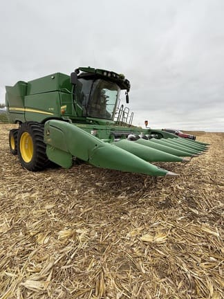 2020 John Deere 708C Equipment Image0