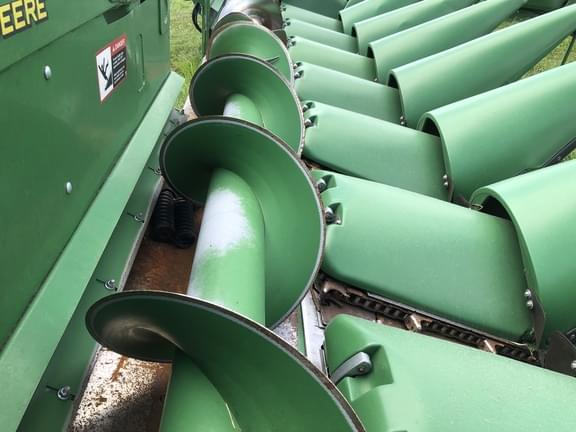 Image of John Deere 708C equipment image 4
