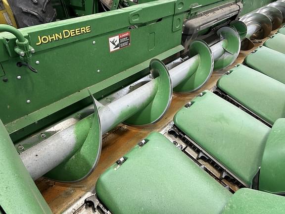 Image of John Deere 708C equipment image 4