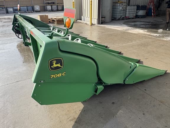 Image of John Deere 708C equipment image 4
