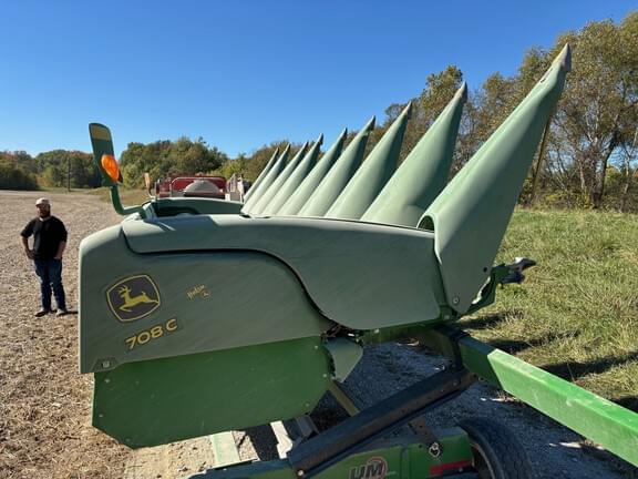 Image of John Deere 708C equipment image 1