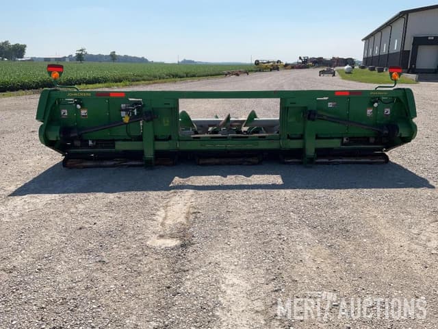 Image of John Deere 708C equipment image 3