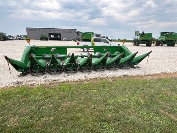 Image of John Deere 708C equipment image 2