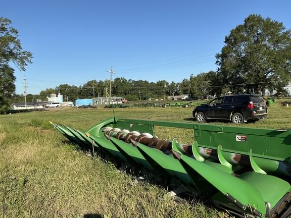 Image of John Deere 708C equipment image 1