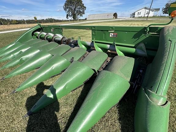 Image of John Deere 708C equipment image 2