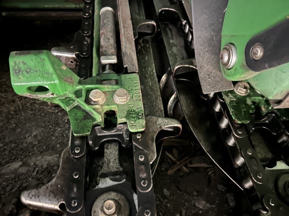 Image of John Deere 708C equipment image 4