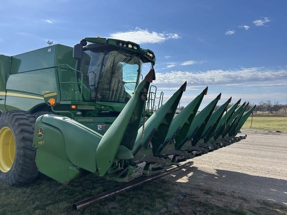 2020 John Deere 708C Equipment Image0