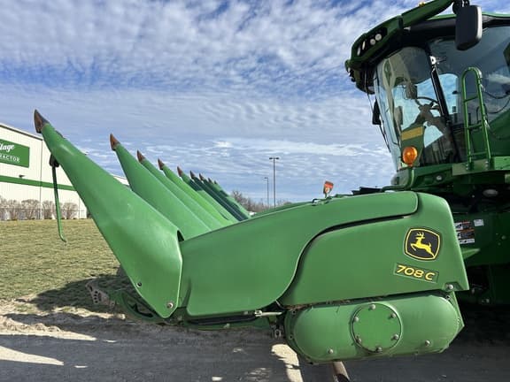 Image of John Deere 708C equipment image 4