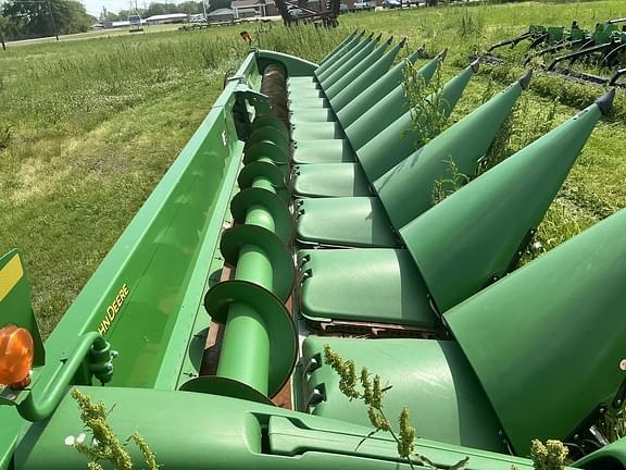 Image of John Deere 712C equipment image 4