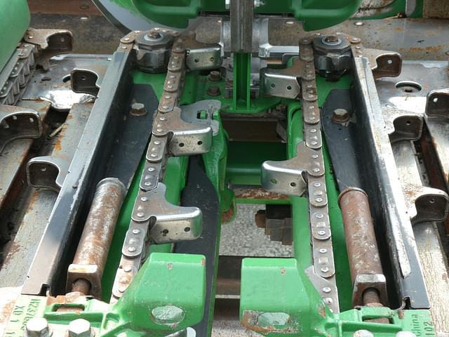 Image of John Deere 712C equipment image 3