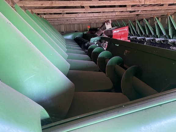 Image of John Deere 712C equipment image 2