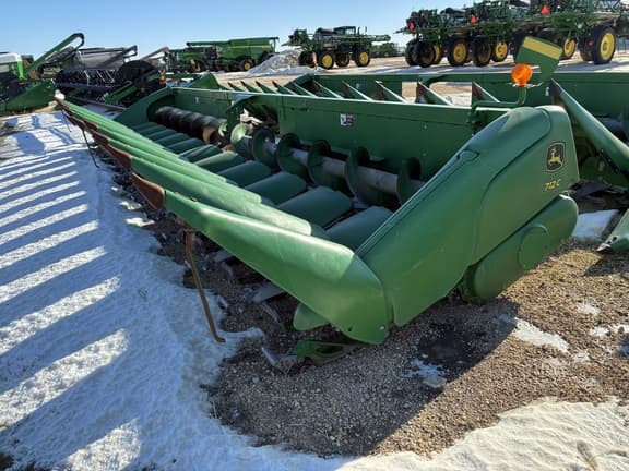 Image of John Deere 712C equipment image 2