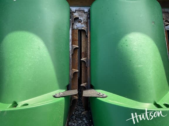 Image of John Deere 712C equipment image 4