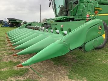 Main image John Deere 712C