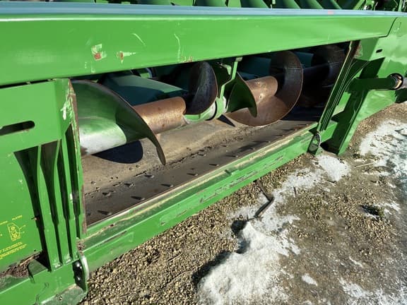 Image of John Deere 712C equipment image 3