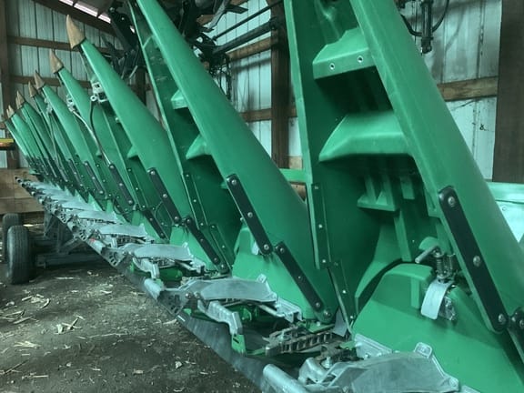 Main image John Deere 712C