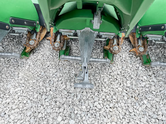 Image of John Deere 712C equipment image 2