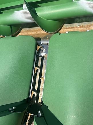 Image of John Deere 712C equipment image 4