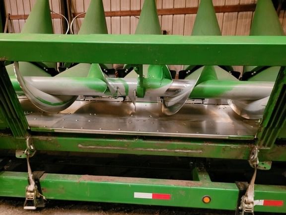 Main image John Deere 712C