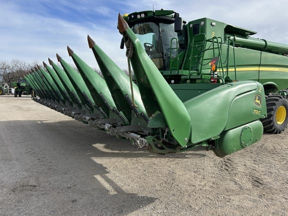 2020 John Deere 712C Equipment Image0