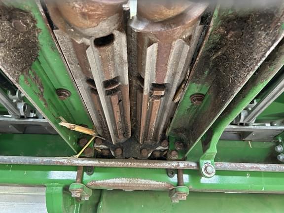 Image of John Deere 712C equipment image 3