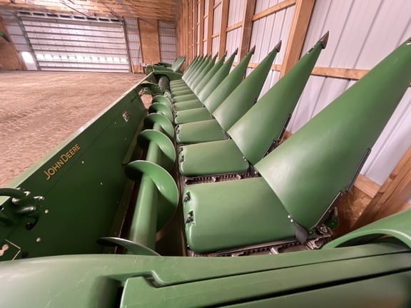 Main image John Deere 712C