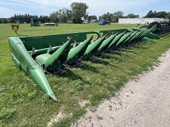 Image of John Deere 712C equipment image 1