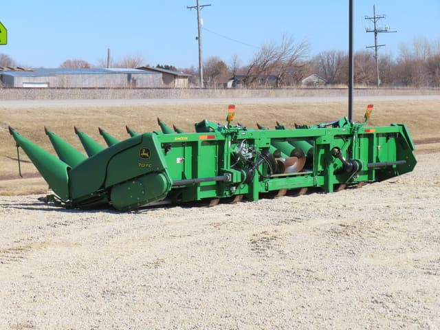 Image of John Deere 712FC equipment image 2