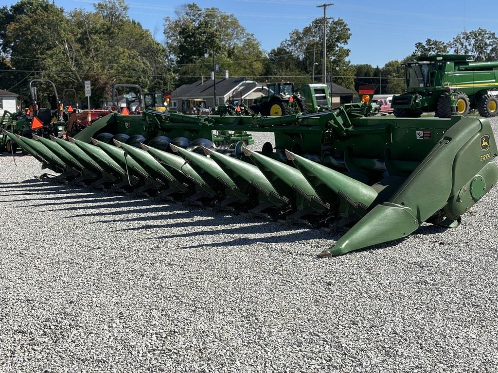 Main image John Deere 712FC