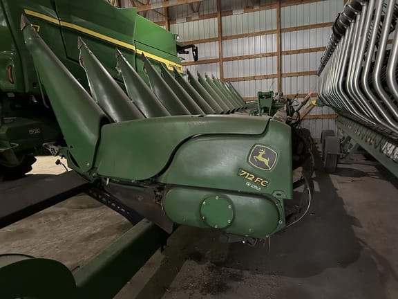 2020 John Deere 712FC Equipment Image0