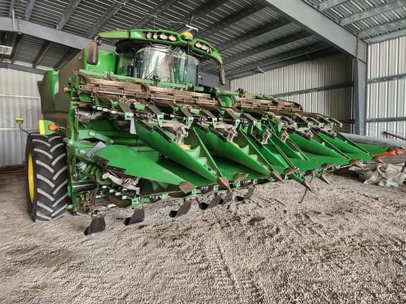 Image of John Deere 712FC Primary image