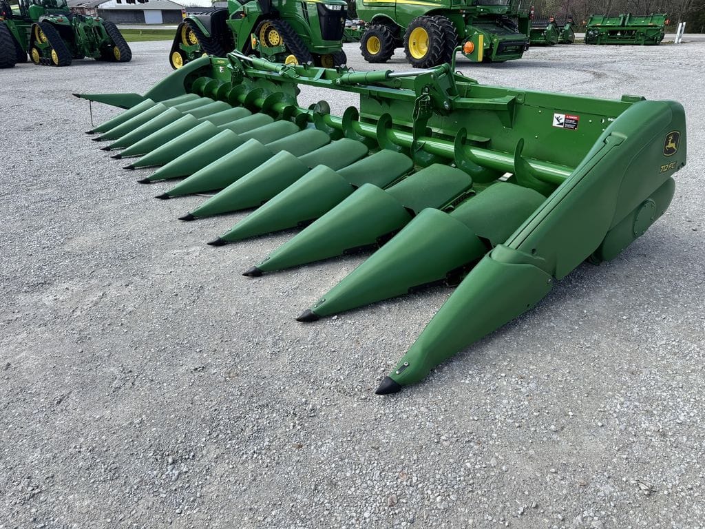 2020 John Deere 712FC Equipment Image0