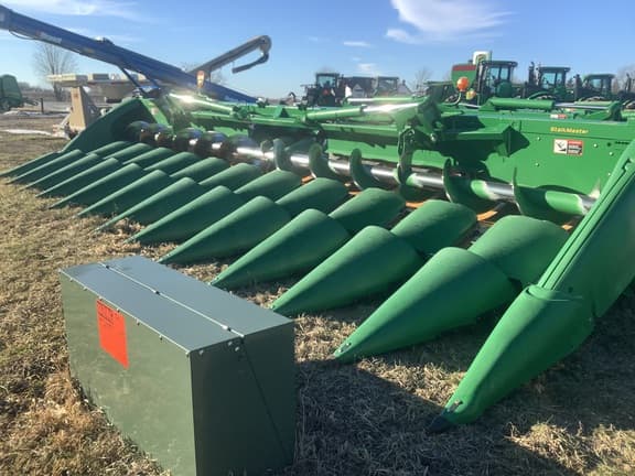 Image of John Deere 712FC equipment image 2