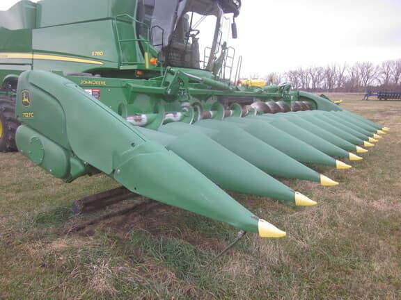 Image of John Deere 712FC Primary image