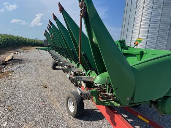 Image of John Deere 712FC Primary image