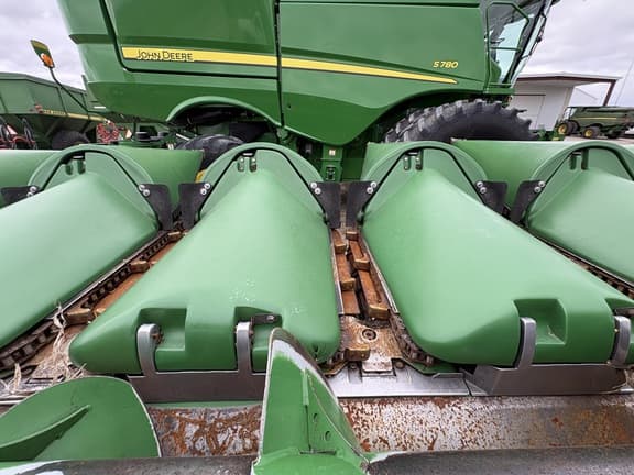 Image of John Deere 712FC equipment image 2