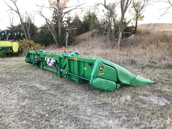 Image of John Deere 712FC equipment image 3