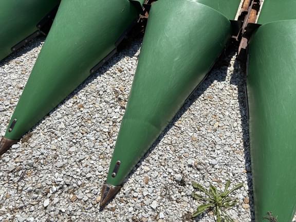 Image of John Deere 712FC equipment image 4