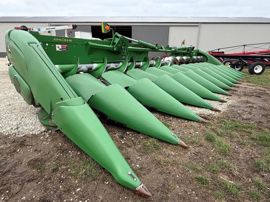 Image of John Deere 712FC Primary image