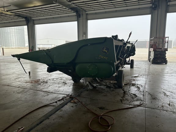 2020 John Deere 712FC Equipment Image0