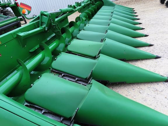 Image of John Deere 712FC equipment image 2