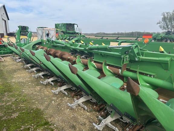 2020 John Deere 712FC Equipment Image0
