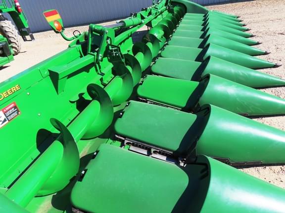 Image of John Deere 712FC equipment image 3