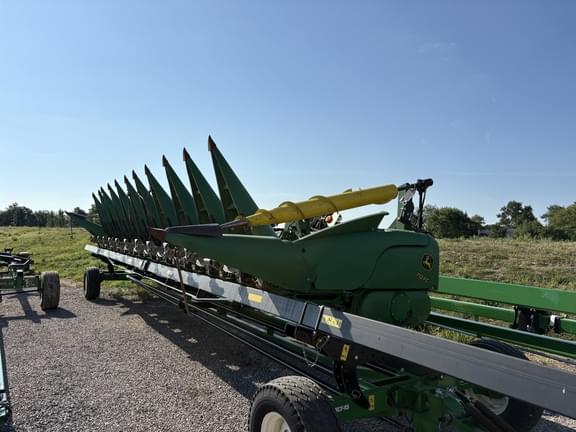 Image of John Deere 712FC equipment image 3