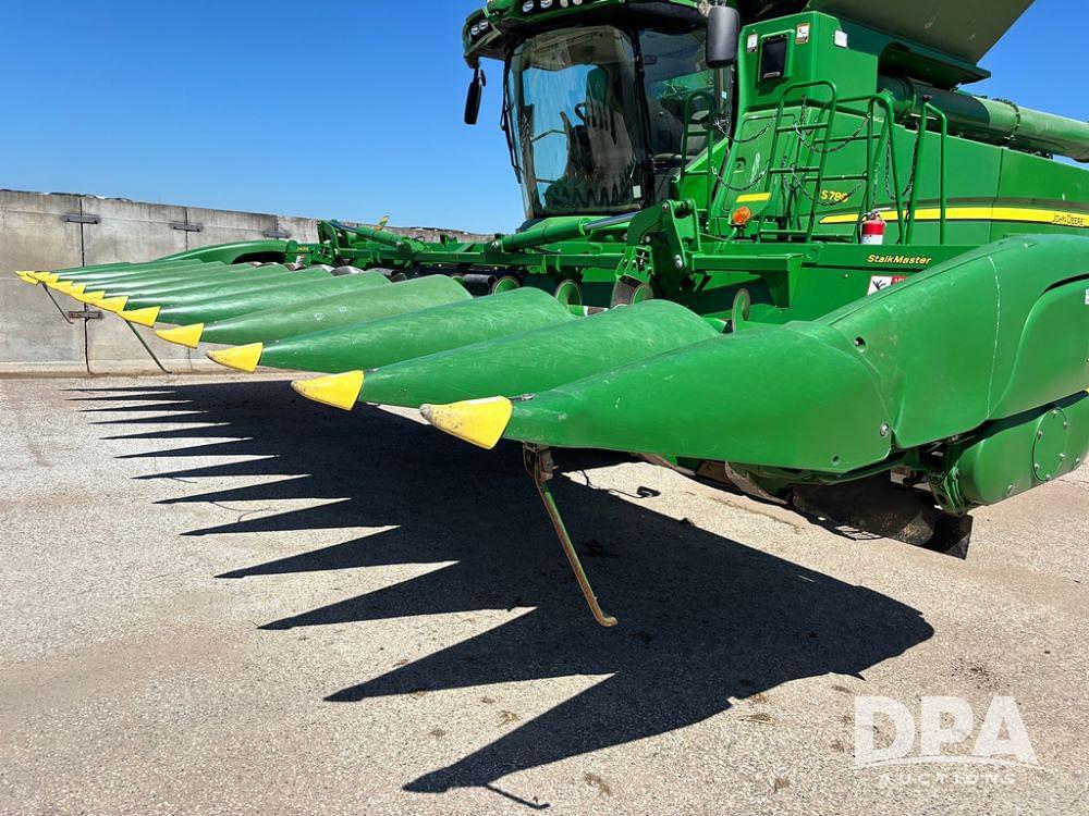 Image of John Deere 712FC Primary image