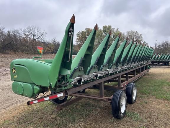 Image of John Deere 716C equipment image 2
