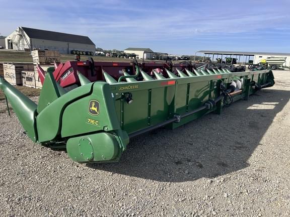 Image of John Deere 716C Primary image
