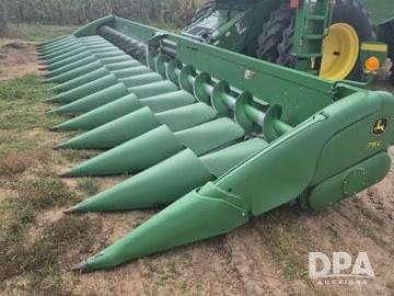 Image of John Deere 716C Primary image