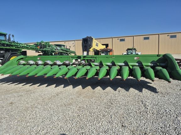 2020 John Deere 718C Equipment Image0