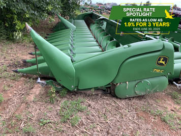 Main image John Deere 718C